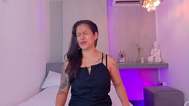 aurarosse  online show from 04.09.26