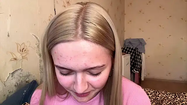 Sophia Blonde online show from 04.16.26