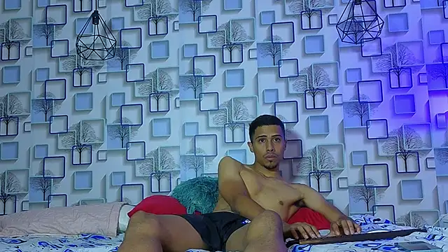 Charlies Fox online show from 04.08.26