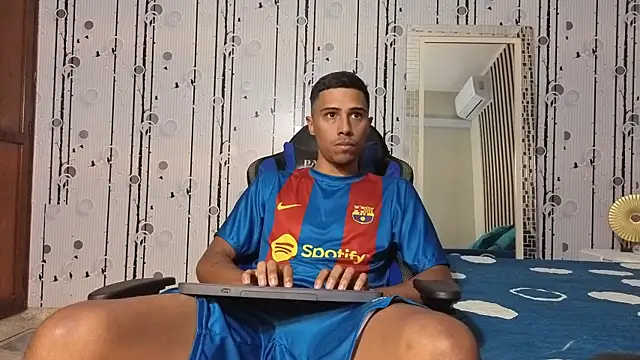 Charlies Fox online show from 04.14.26