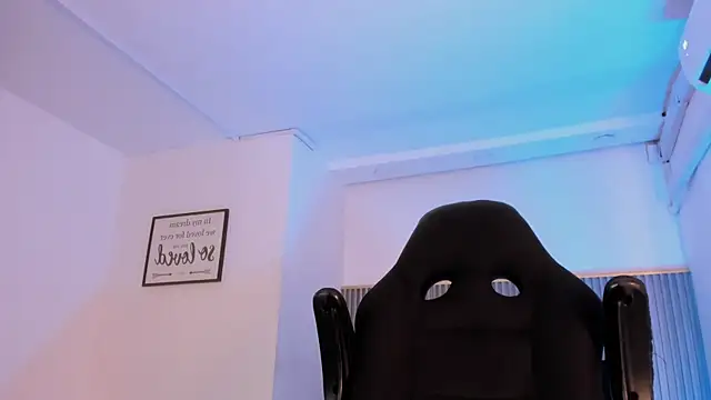 ApoloJackson1 online show from 04.09.26