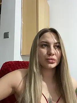 ScarlettMussee online show from 04.15.26