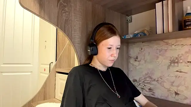 KiraNice1 online show from 04.03.26