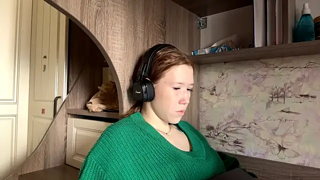 KiraNice1 online show from 04.12.26