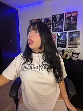 Hinataaa  online show from 04.15.26