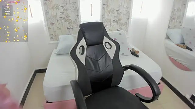 madison abril online show from 04.14.26