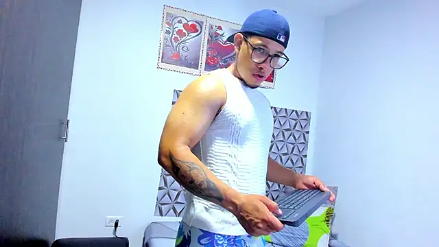 Benjamin lich online show from 04.14.26