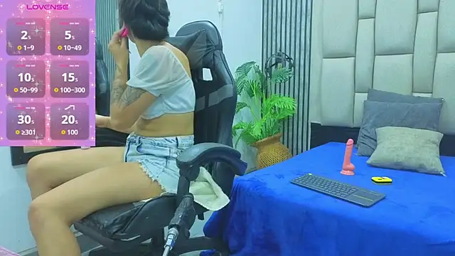 karamoss online show from 04.13.26