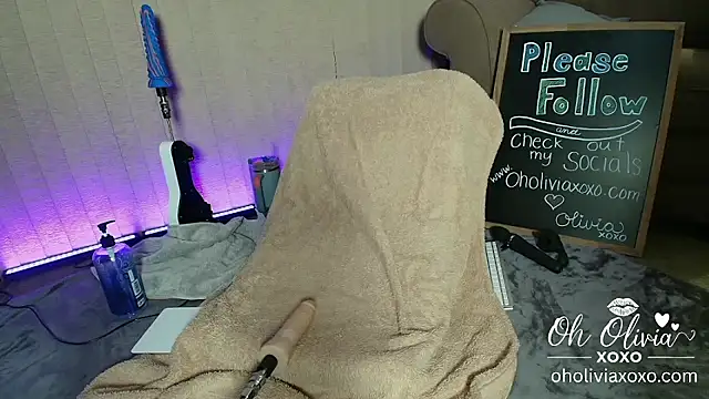 oholiviaxoxo online show from 04.16.26