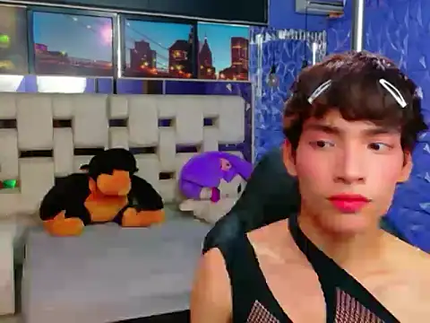 IsaacNovaa online show from 04.02.26