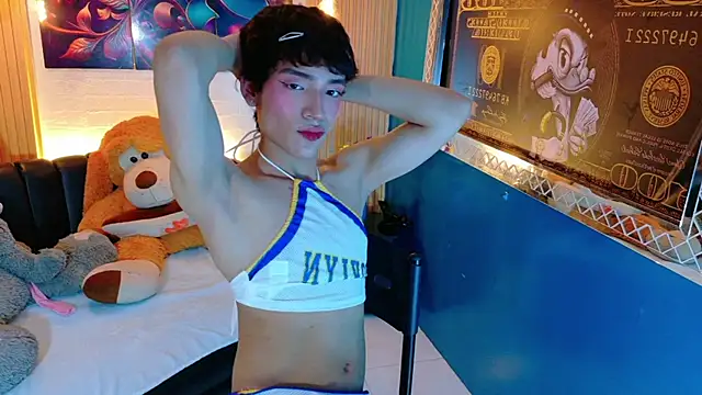 IsaacNovaa online show from 04.09.26