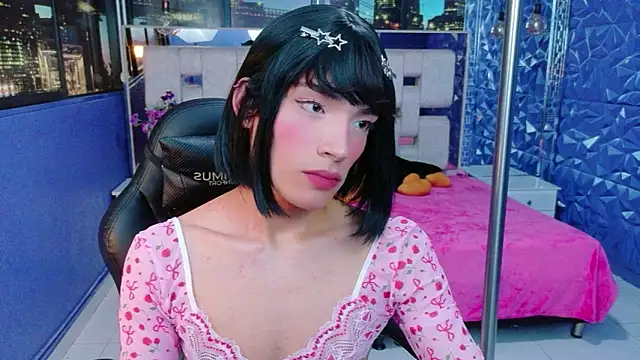IsaacNovaa online show from 06.01.26