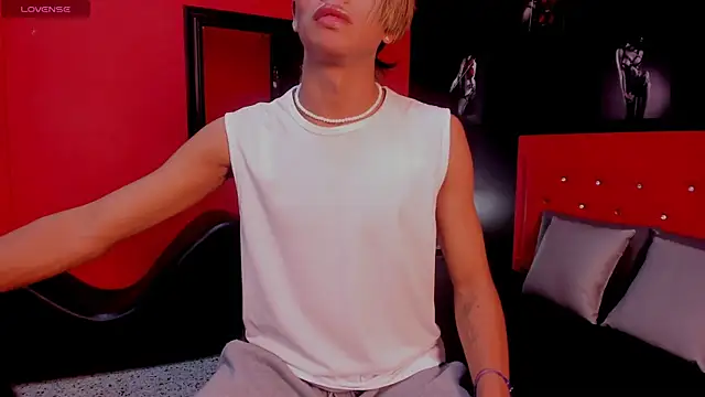 Henrikvermillion online show from 04.09.26