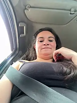 kyra sol online show from 04.03.26