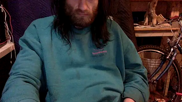 Snapshot of hairyhungnaughtyguy chatting on 03.25.26 hairyhungnaughtyguy online show from 03.25.26