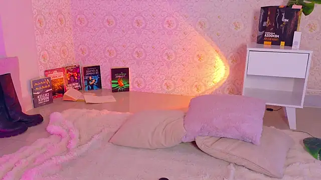 Mikavelvet08 online show from 04.15.26