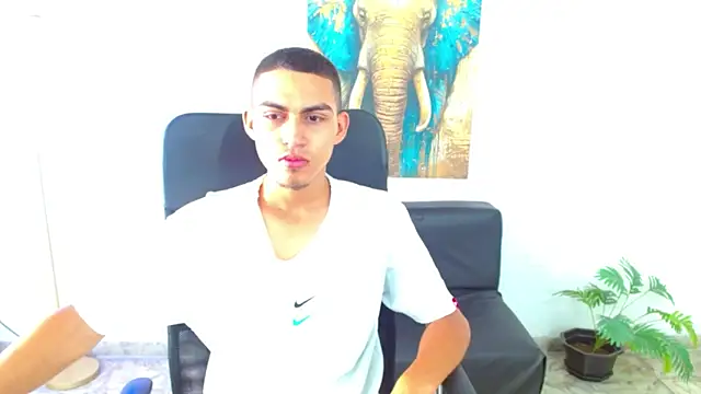 lucass 18 online show from 04.12.26