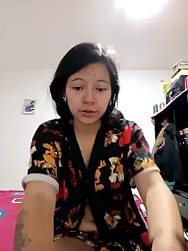 Ninffa sweet21 online show from 04.17.26