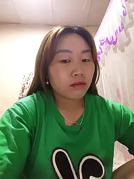 Snapshot of he-se-kin chatting on 04.14.26 he-se-kin online show from 04.14.26