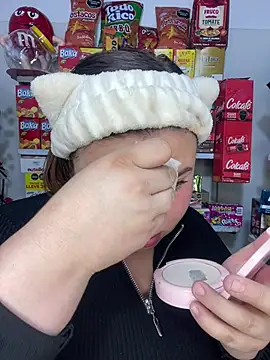 kitty  pinnk online show from 04.12.26