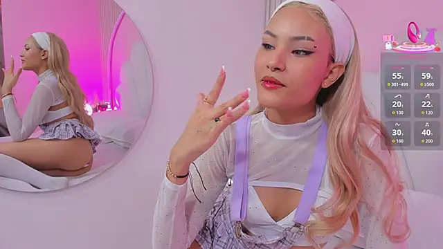 mia  poppy online show from 04.17.26