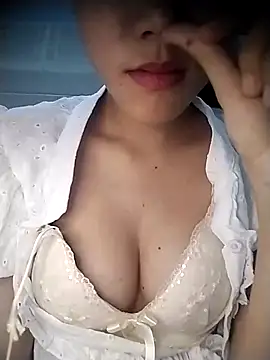 Miyumi1137 online show from 04.17.26