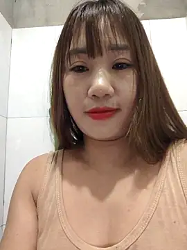 Snapshot of xinhxinh-cute chatting on 03.27.26 xinhxinh-cute online show from 03.27.26