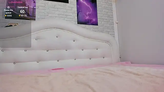 MilanaAmber20 online show from 04.04.26