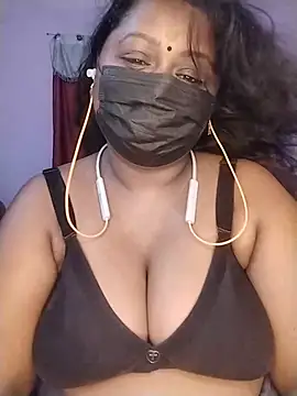 Snapshot of Tamil-Dhara chatting on 06.25.26 Tamil-Dhara online show from 06.25.26