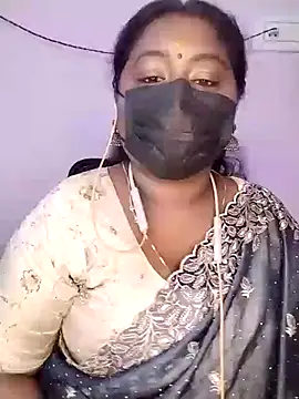 Snapshot of Tamil-Dhara chatting on 07.14.26 Tamil-Dhara online show from 07.14.26