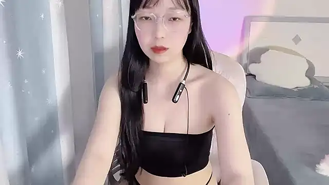 Snapshot of Anya-2026 chatting on 04.15.26 Anya-2026 online show from 04.15.26