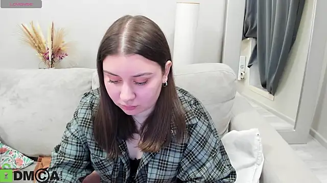 Maya Raay online show from 04.01.26