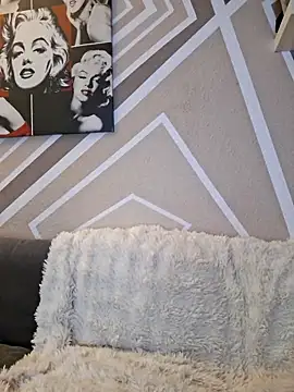 Snapshot of SlimBellaOfficial chatting on 03.31.26 SlimBellaOfficial online show from 03.31.26