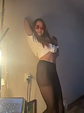 MaryMathews online show from 04.04.26