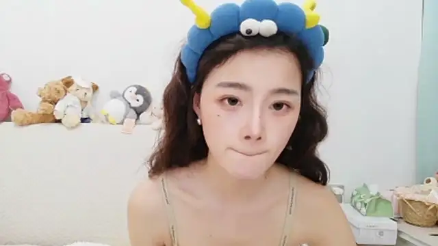 Snapshot of cc-8 chatting on 03.31.26 cc-8 online show from 03.31.26