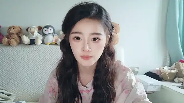 Snapshot of cc-8 chatting on 04.10.26 cc-8 online show from 04.10.26