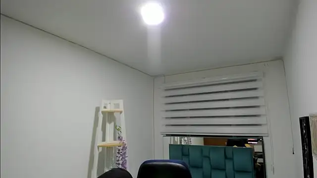 Sara Red X online show from 04.07.26