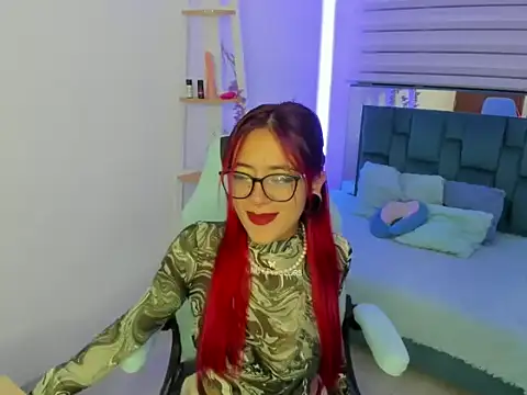 Sara Red X online show from 04.16.26