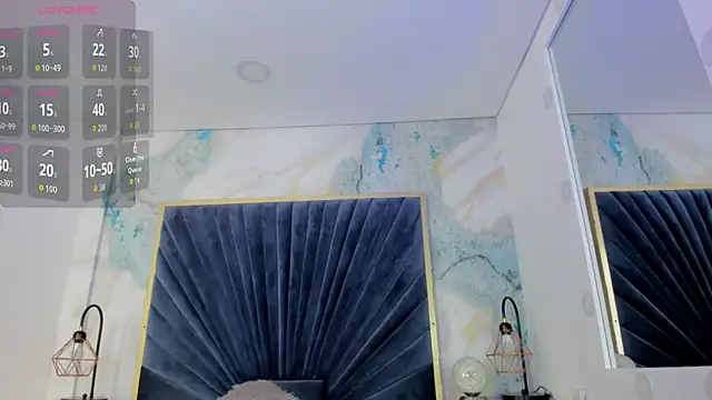 Snapshot of Derieri_Blush chatting on 06.25.26 Derieri Blush online show from 06.25.26