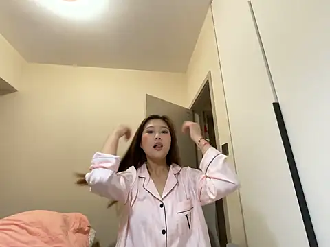 tutu512 online show from 04.07.26