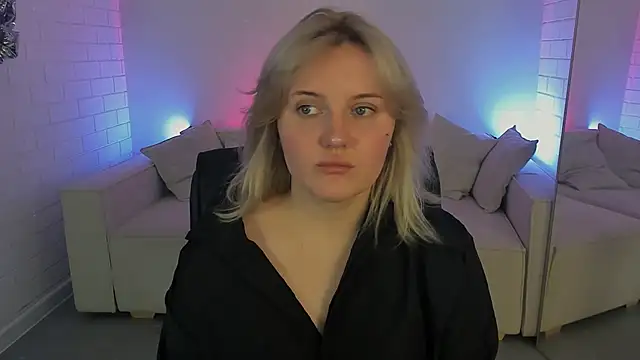 KathyBriggs online show from 04.02.26