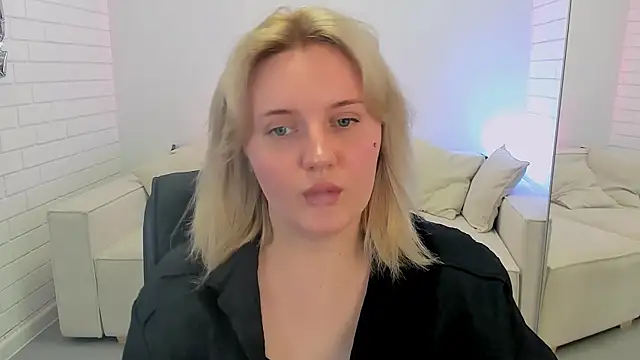 KathyBriggs online show from 04.03.26