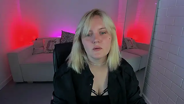 KathyBriggs online show from 04.14.26