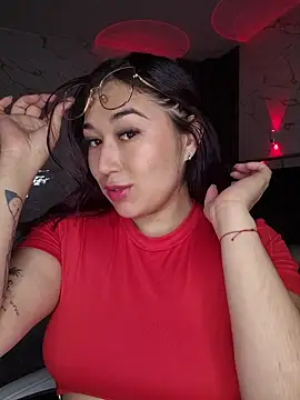 Sarah Bloom online show from 04.16.26