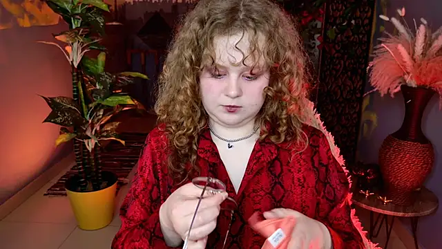 SaraSweetness online show from 04.06.26