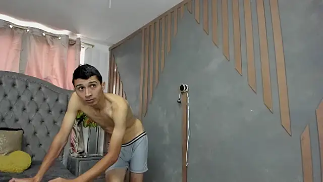 MiaANDronyy online show from 04.16.26