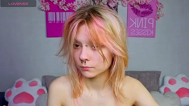 PerryKitty online show from 04.15.26