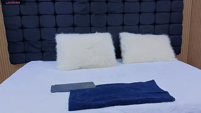 messy-saray online show from 04.20.26