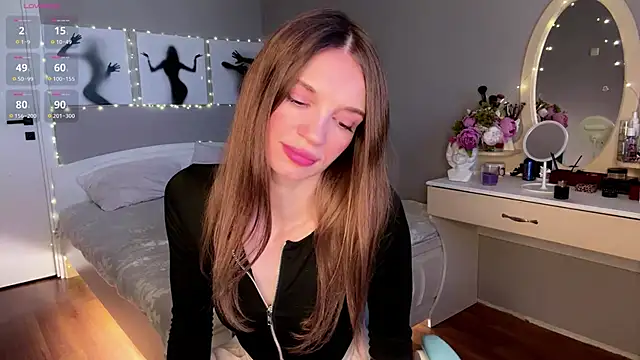 OdetteTrentinella online show from 04.04.26