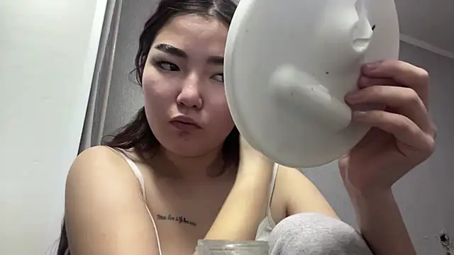 Snapshot of LammingLoner chatting on 04.15.26 LammingLoner online show from 04.15.26